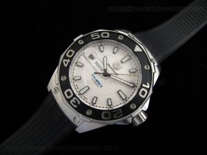 Aquaracer 500M Calibre 5 SS White Dial on Rubber Strap ETA2824